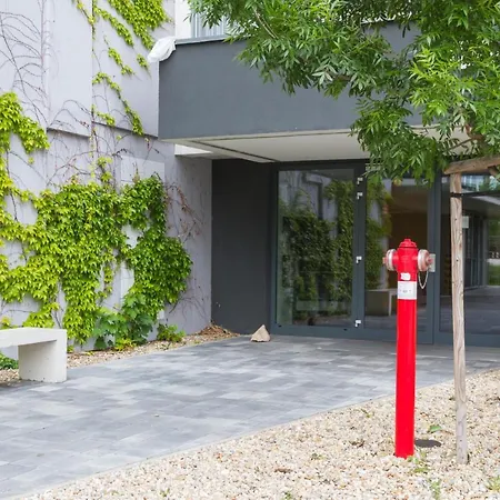 Spacy Modern Near Hockey Stadium Apartamento