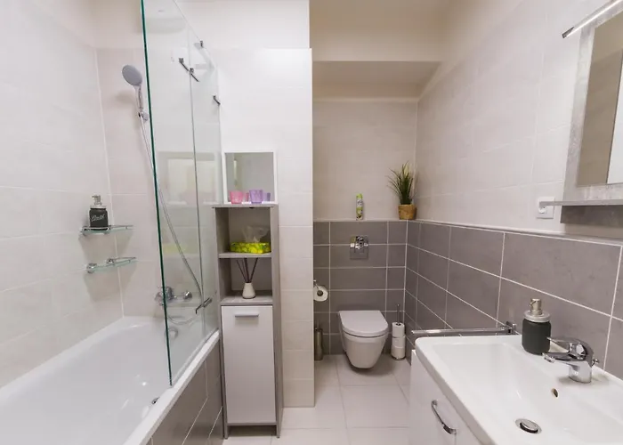 Spacy Modern Near Hockey Stadium Apartment Bratislava